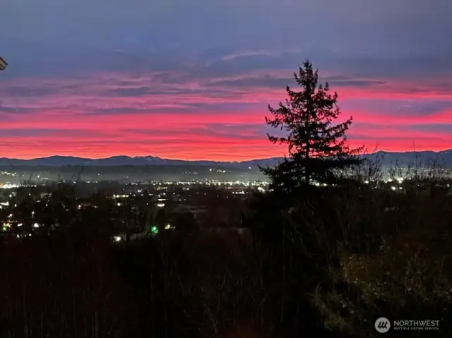 Beautiful colors and the twinkling lights at night are breathtaking!