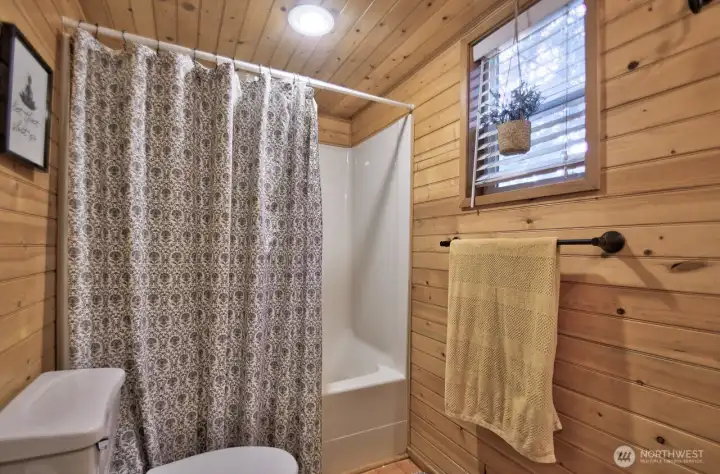 FULL BATH