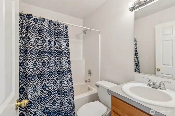 Full bath off Upper hallway
