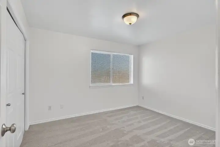 Second bedroom.