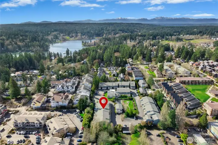 Fabulous location in Winslow off the beaten path!