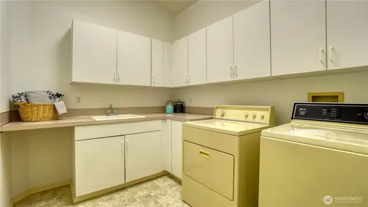 Massive Laundry room w/ lots of storage