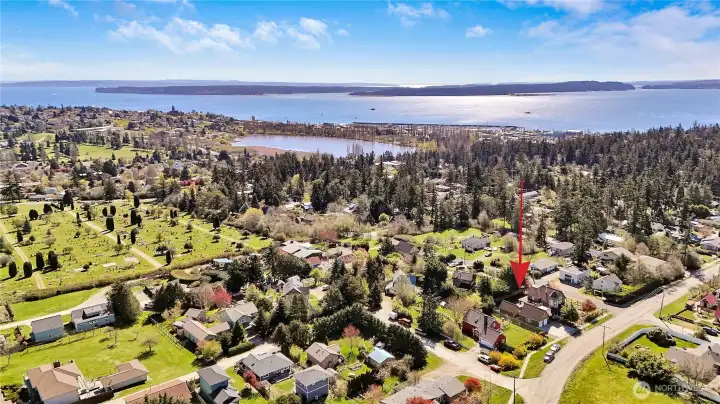 The best of all worlds—right in the heart of town, with Kai Tai Lagoon, shopping, the historic downtown district, and the Puget Sound all to the east.
