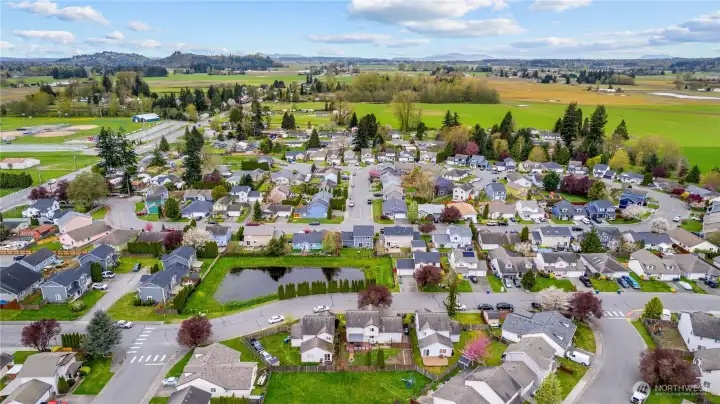 Within walking distance of baseball fields and shopping