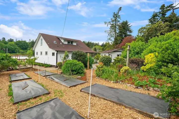 The home has been in the same family for over 60 years. The owners were avid gardeners -- these are ready for your