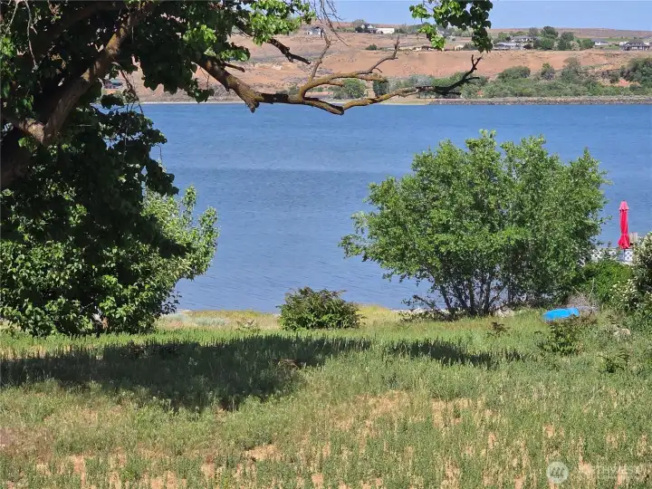 Lakefront building lot