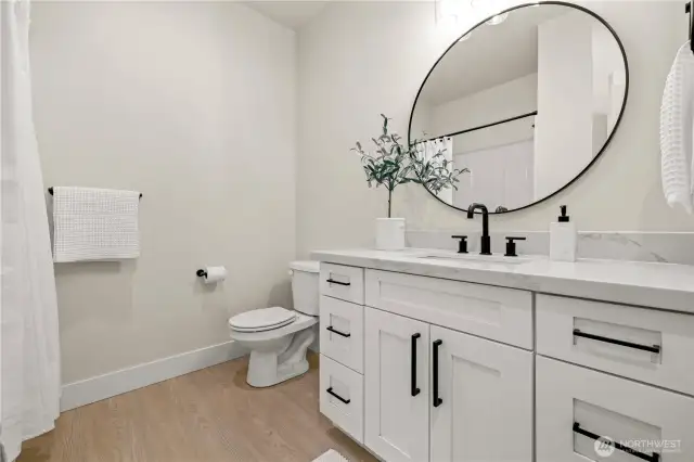 2nd Full Bathroom