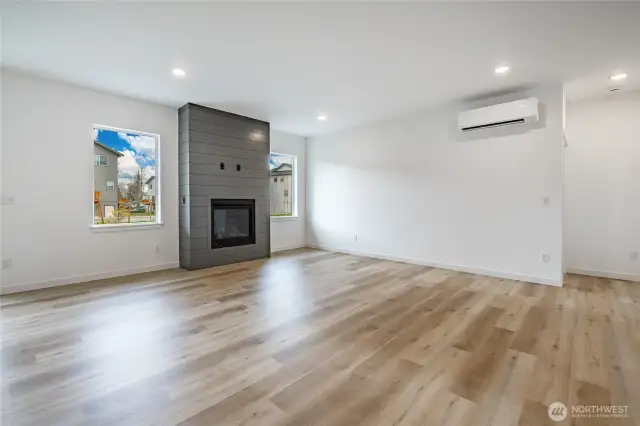 Photos shown are of a similar floor plan previously built in a different neighborhood (The Ridge in Blaine). Finishes and features may vary. Some items pictured reflect buyer-selected upgrades which are not included in the base price and may be added at an additional cost.