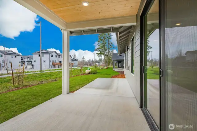 Photos shown are of a similar floor plan previously built in a different neighborhood (The Ridge in Blaine). Finishes and features may vary. Some items pictured reflect buyer-selected upgrades which are not included in the base price and may be added at an additional cost.