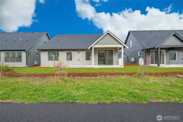 Photos shown are of a similar floor plan previously built in a different neighborhood (The Ridge in Blaine). Finishes and features may vary. Some items pictured reflect buyer-selected upgrades which are not included in the base price and may be added at an additional cost.