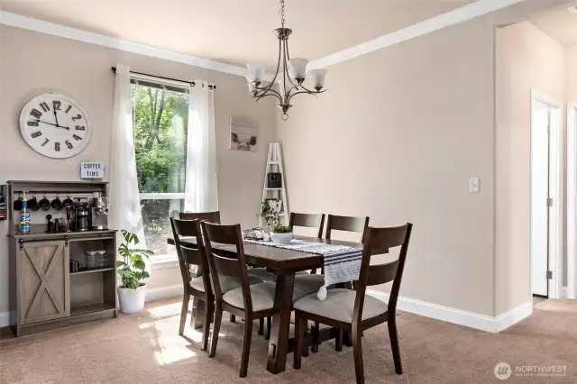 Dining room.