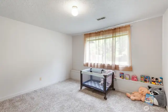Lower level office or 2nd primary-no closet