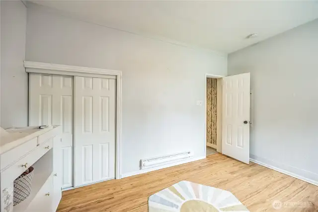 2nd bedroom mainfloor