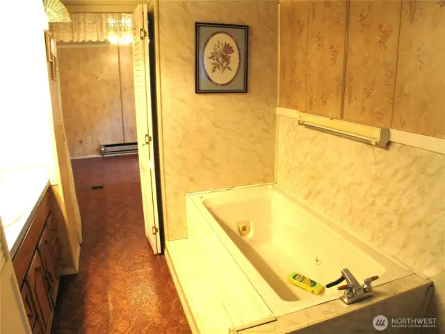 Jetted Tub