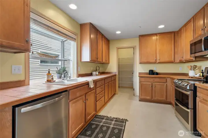 Giant pantry at the end of the kitchen