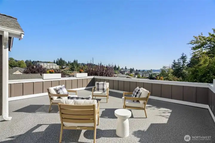 Beautiful southerly views with looks at Liberty Bay, the marina, and DT Poulsbo.