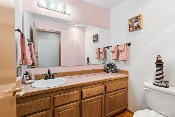 Full Bathroom Upstairs