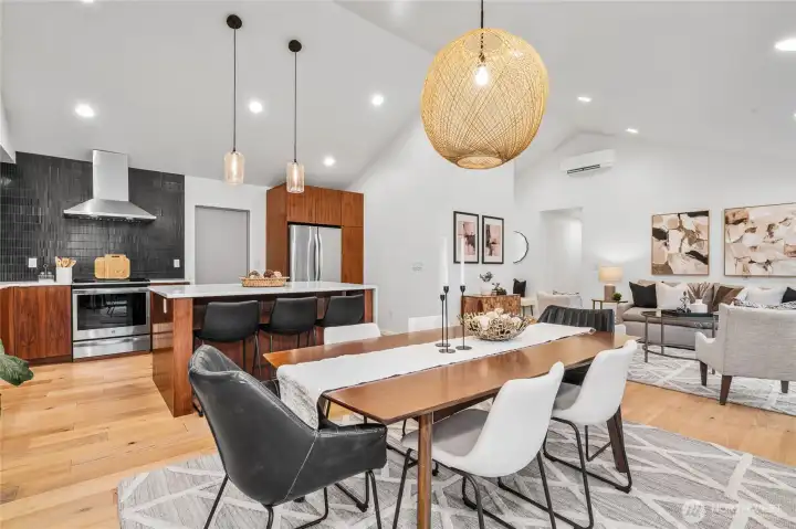 Great room with vaulted ceilings