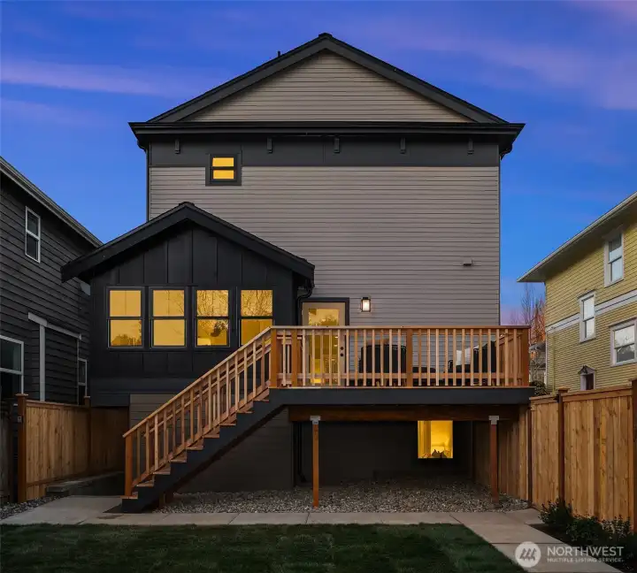 Beautifuldeck right off main living area and overlooking private back yard