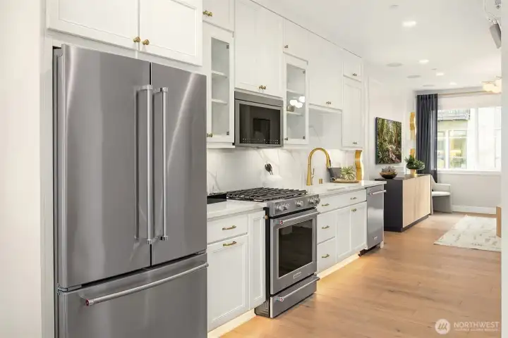 Photo for illustration purposes only & is not of the actual home for sale (Cascadian model home).