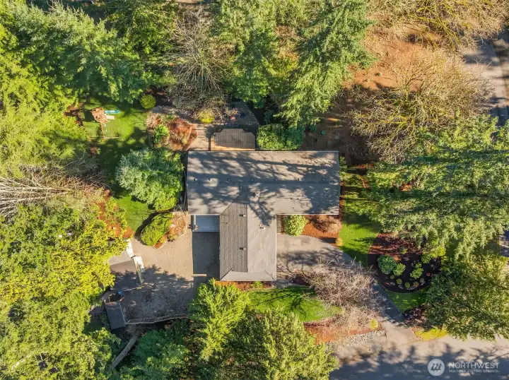 Corner lot within walking distance of Beaver Lake Park!