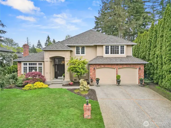 Rooted in tradition, re-crafted for today. This 2,920 Sq Ft estate has seen extensive remodeling in both 2016 and 2025 with over $464K in value. Experience turn-key living in one of Sammamish's most desirable neighborhoods, Timbercrest.