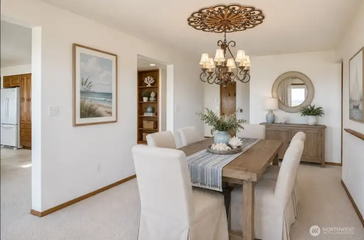 Virtually staged dining room
