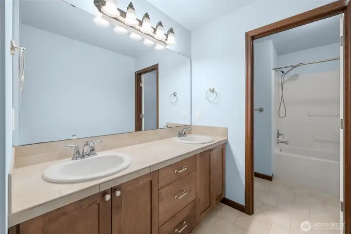 Full guest bathroom Full guest bathroom