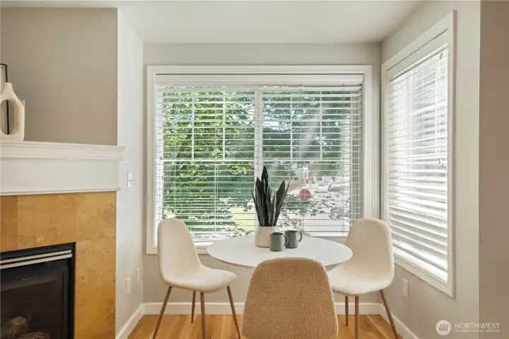 Cozy eating space gets morning sunlight Cozy eating space gets morning sunlight