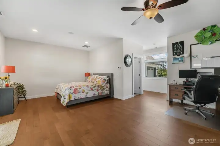 Oversized guest suite Oversized guest suite