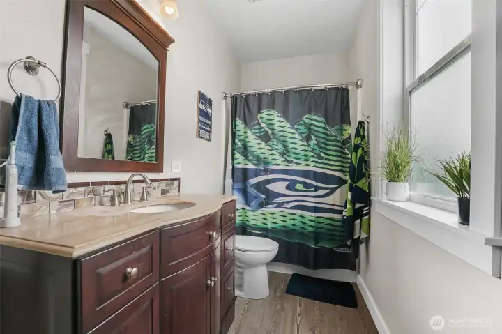 guest suite private bath. guest suite private bath.