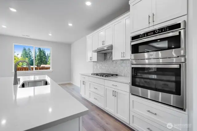 1121 SE 33rd Street ~ Ready Now