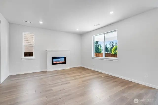 1121 SE 33rd Street ~ Ready Now