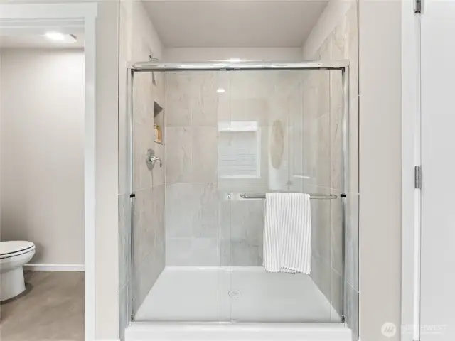 HUGE fully tiled walk-in shower. Pictures are for representational purposes only, colors and features may vary.
