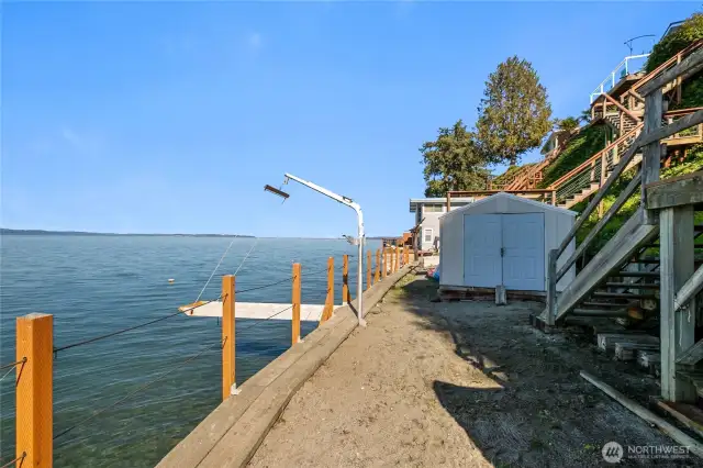 Bulkhead access with metal stairs for beach access