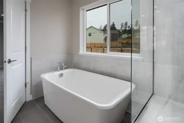 Photos are of another home in the community and are for illustration purposes only to reflect typical finishes.  May depict seller enhancements.  Colors and options may vary.