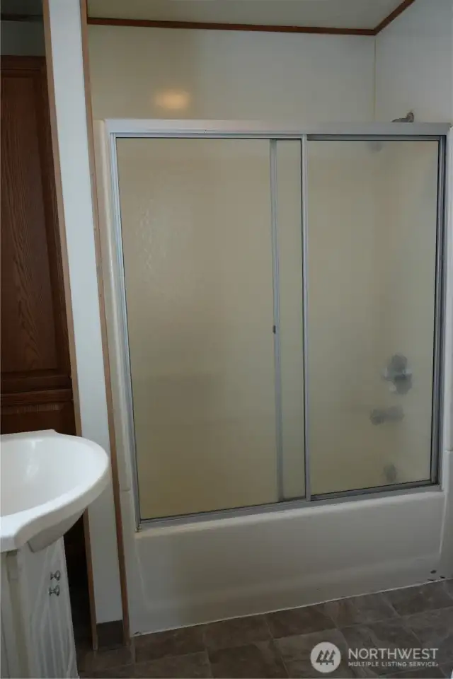Main Bedroom Full Bath