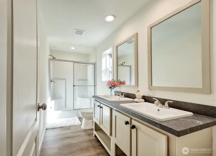 On suite washroom with window. Double vanities