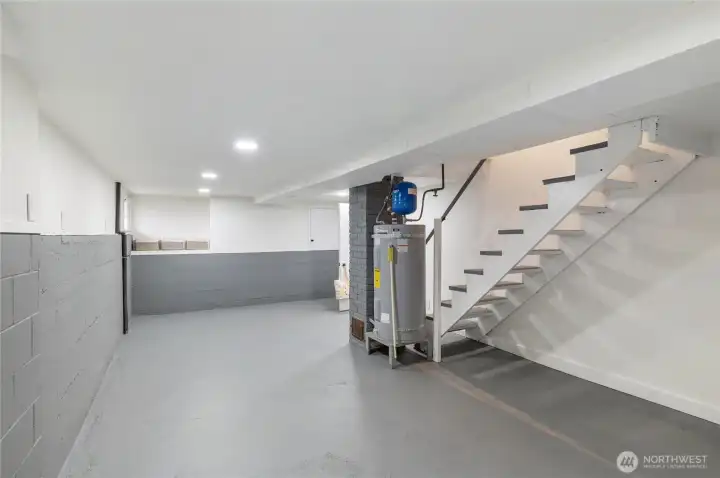 Basement w/Separate Entry