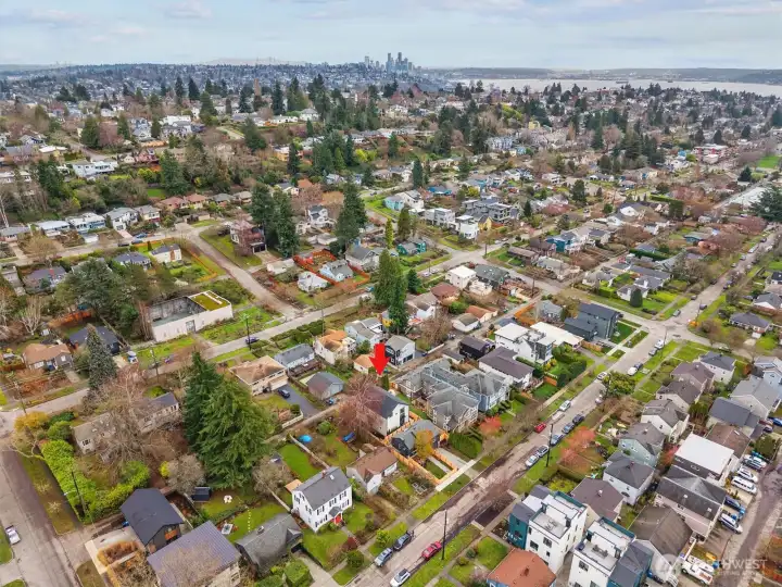 Great proximity to Downtown Seattle