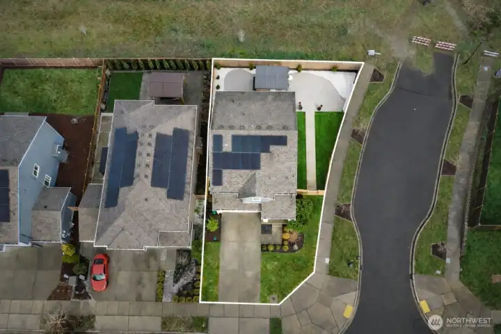 Birds-eye view of the property, and I love the HOA open space behind.