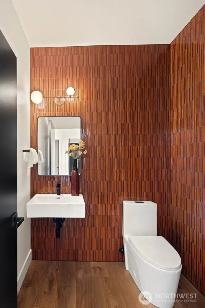 Powder room on the main