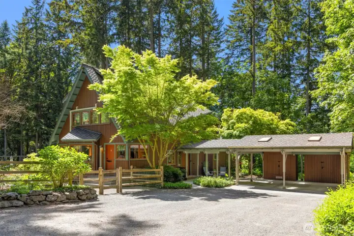 Stunning curb appeal.