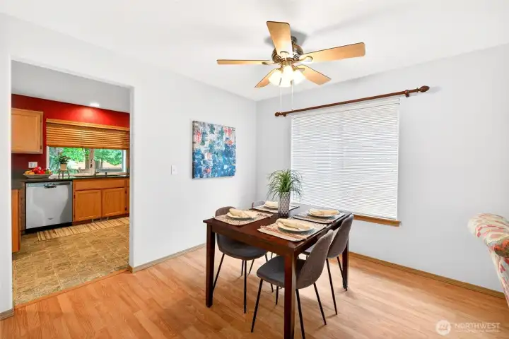 Dining room can support a good sized table. Dining room can support a good sized table.