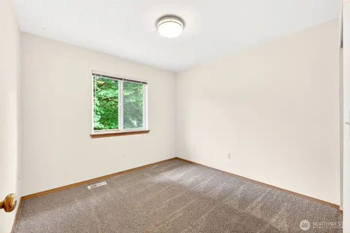 Here is the third bedroom. Here is the third bedroom.