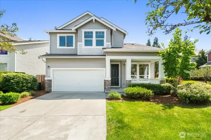 Welcome to this beautifully maintained 2344 sq ft 4 bedroom 2.5 bath home located in the desirable gated community of Verona.  Situated on a 5570 sq ft level lot, this atttractive residence offers excellent curb appeal.