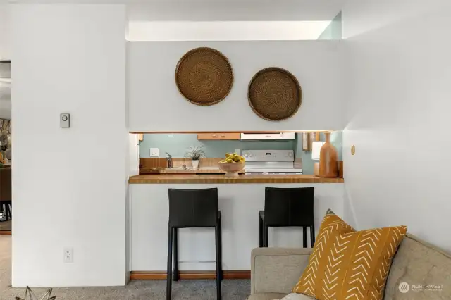 Kitchen Eating Area