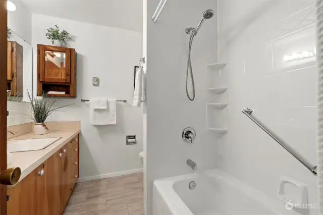 New Flooring, Bathtub & Surround with Lifetime Warranty!