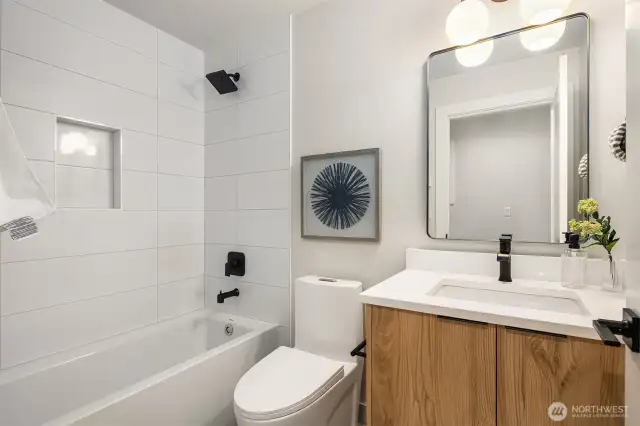 Lower level full bath