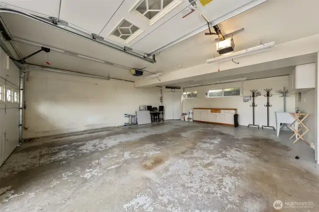 Oversized 2 car garage w/plumbing